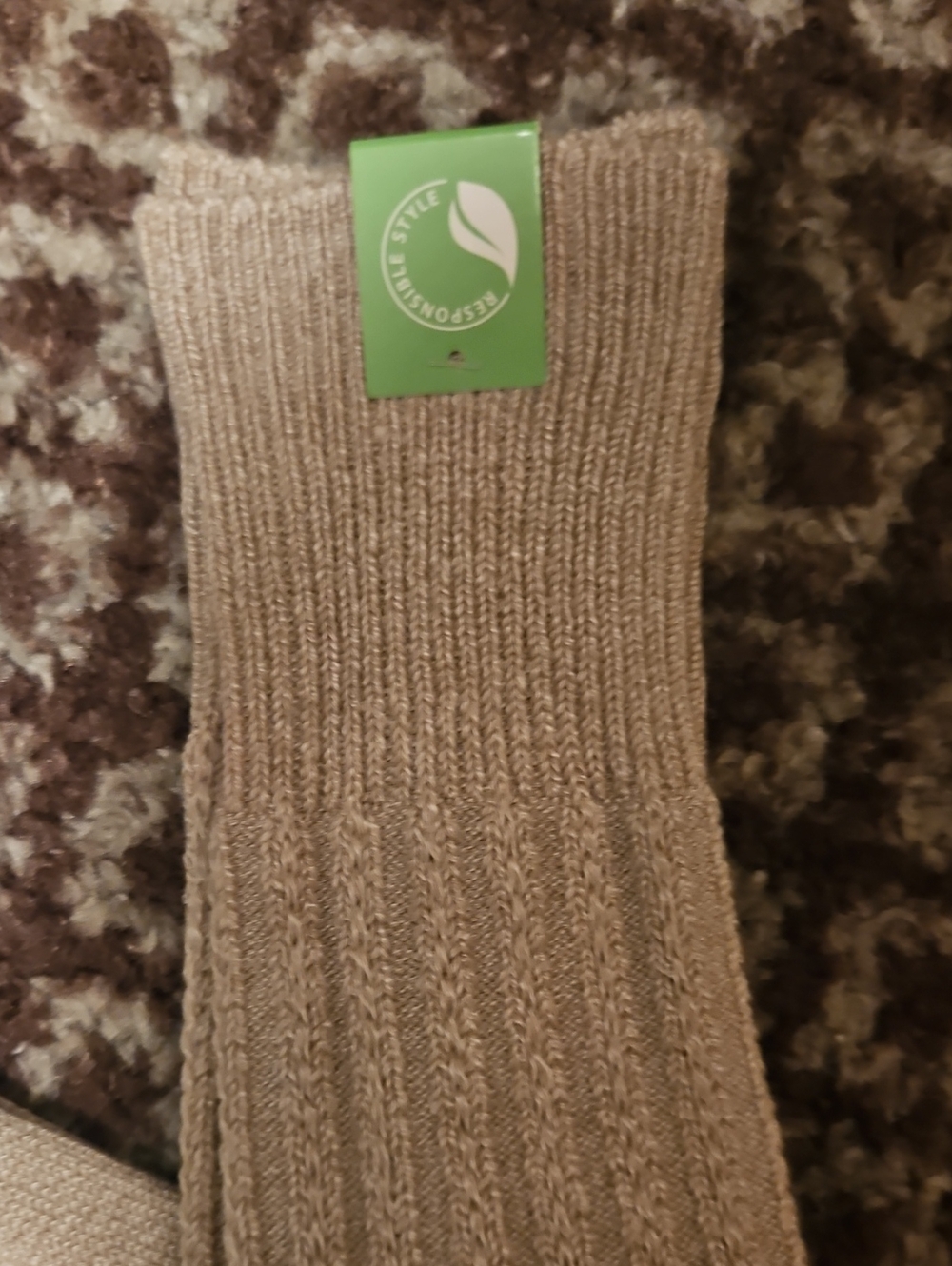 Gold Toe Beige Knee-High Ribbed Socks - Picture 3 of 3